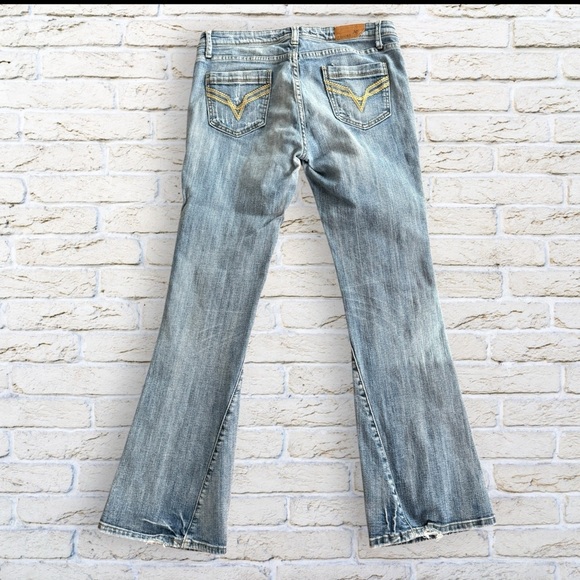 Vigoss The Atlanta Flare Distressed Jeans - Size 7 - Picture 2 of 9